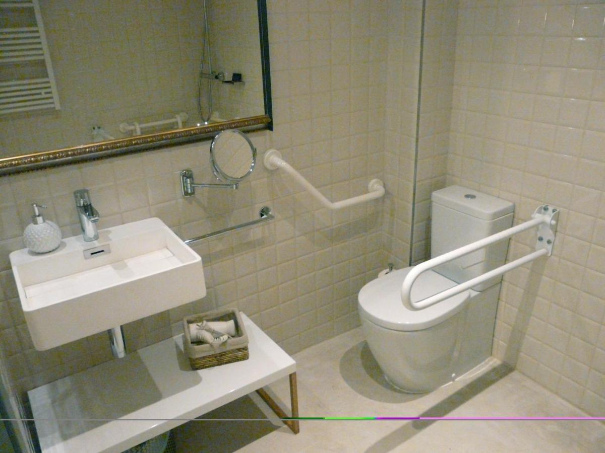 Casa Mathilda Bed & Breakfast Barcelona Ngoại thất bức ảnh