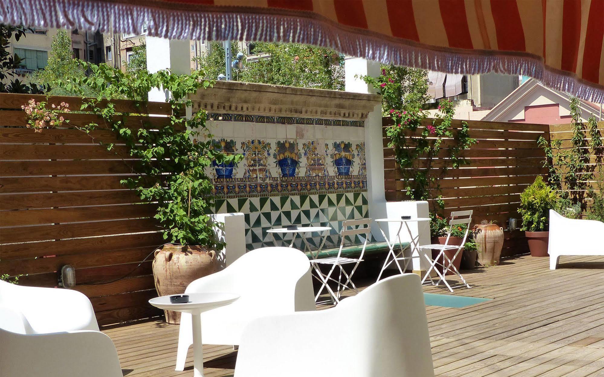 Casa Mathilda Bed & Breakfast Barcelona Ngoại thất bức ảnh